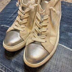 Kenneth Cole New York Kam Silver and Cream High-Top Sneakers